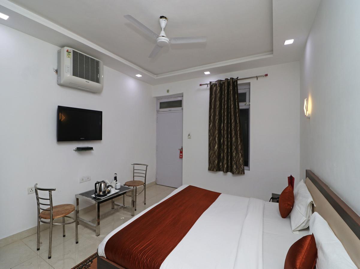Oyo 11526 Hotel Apollo Agra  Ngoại thất bức ảnh