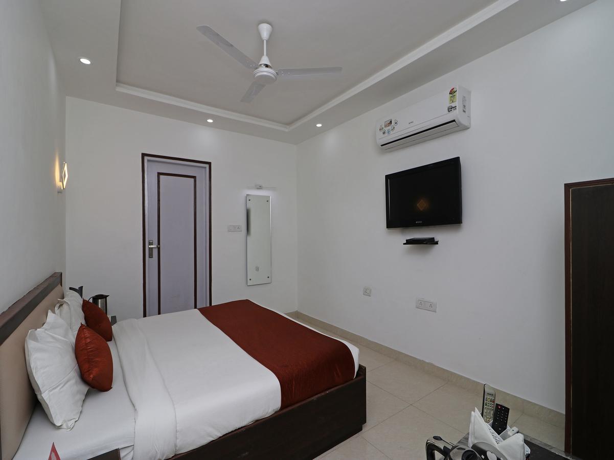 Oyo 11526 Hotel Apollo Agra  Ngoại thất bức ảnh