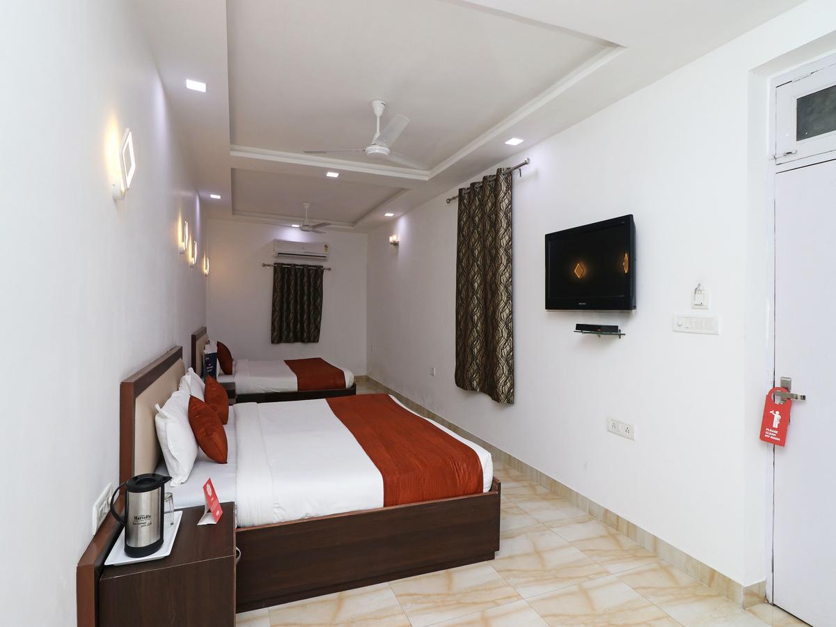 Oyo 11526 Hotel Apollo Agra  Ngoại thất bức ảnh