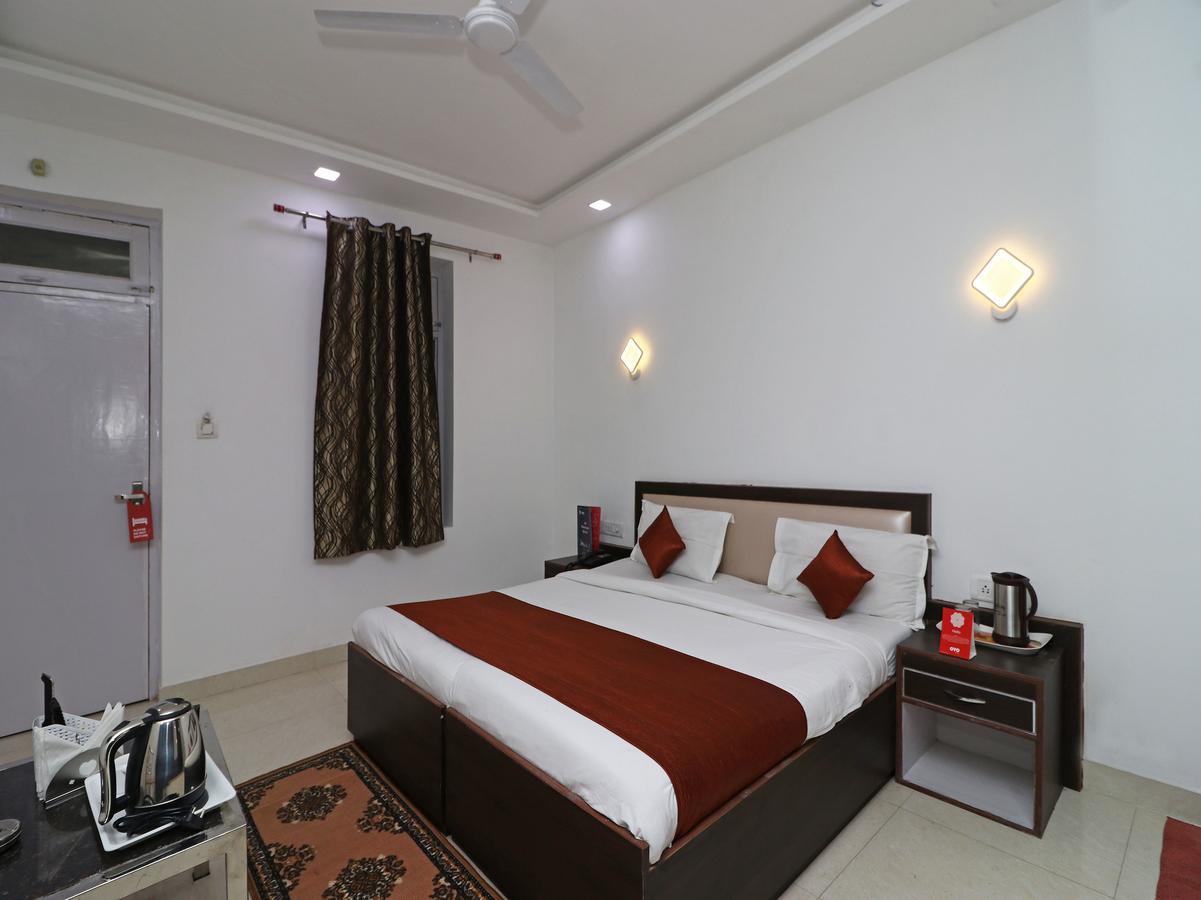 Oyo 11526 Hotel Apollo Agra  Ngoại thất bức ảnh