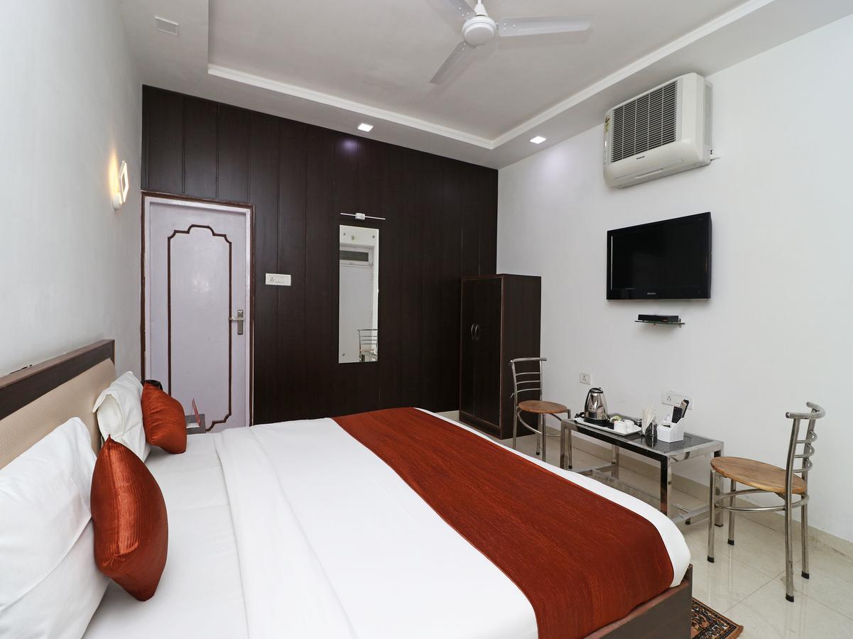 Oyo 11526 Hotel Apollo Agra  Ngoại thất bức ảnh