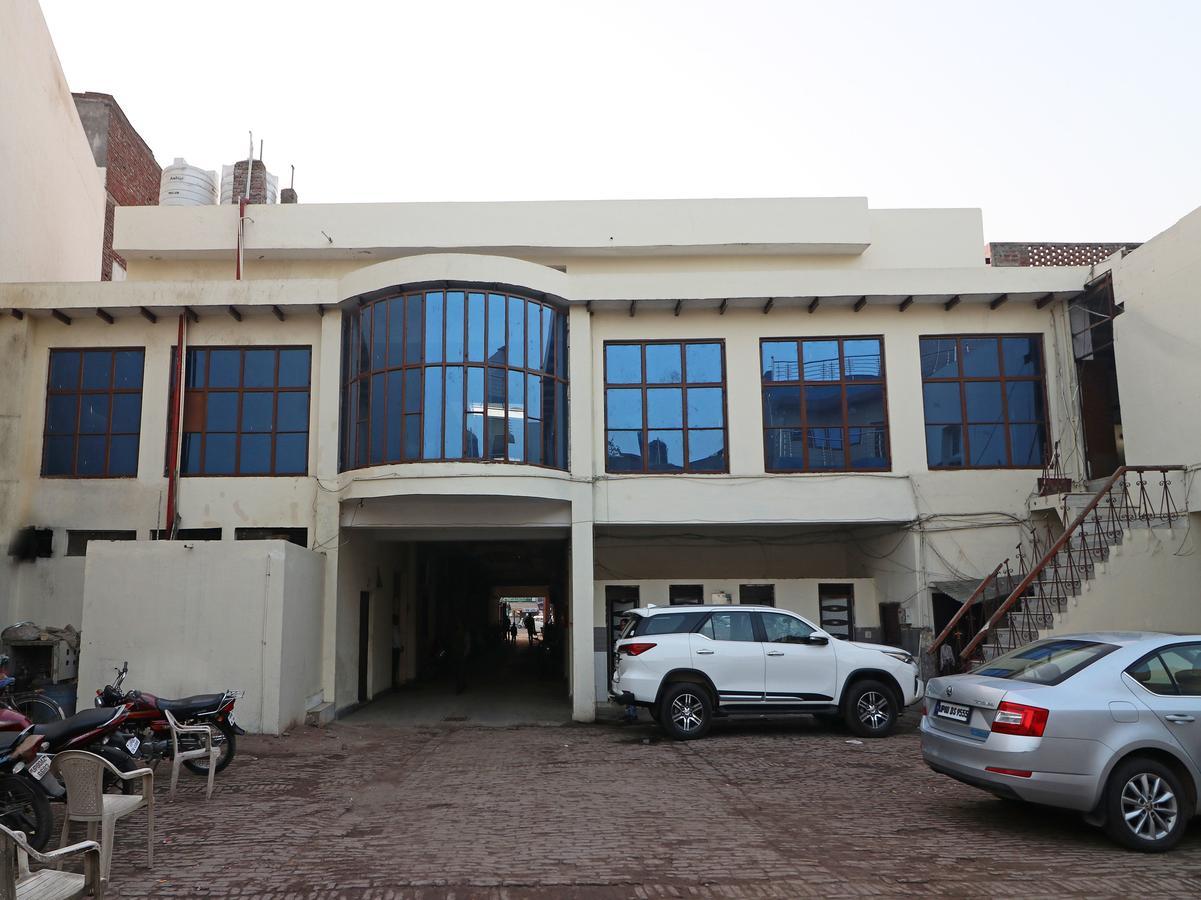 Oyo 11526 Hotel Apollo Agra  Ngoại thất bức ảnh