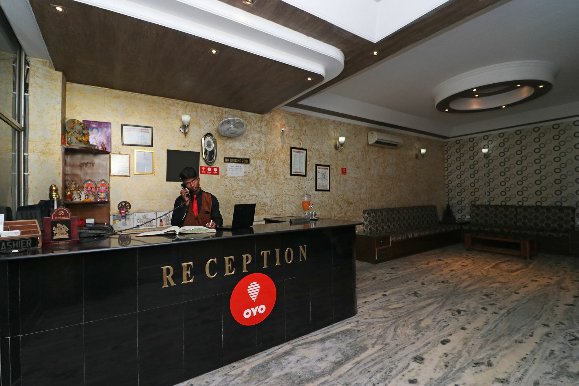 Oyo 11526 Hotel Apollo Agra  Ngoại thất bức ảnh